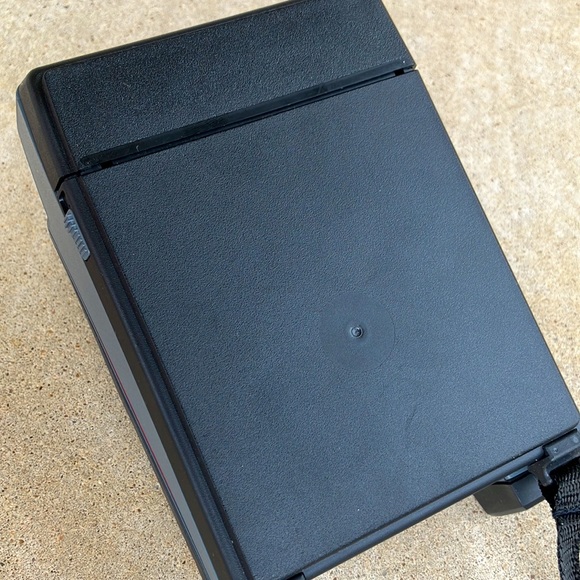 Vintage Polaroid camera - Picture 8 of 8